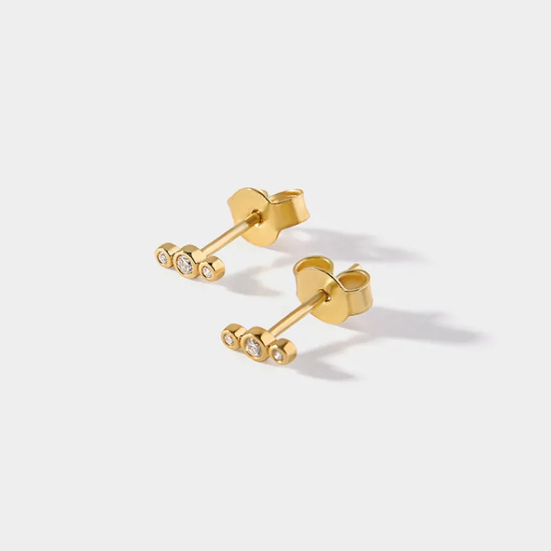Edge of Ember Studs | Style | Bolt Diamond Stud Earrings - Yellow Gold