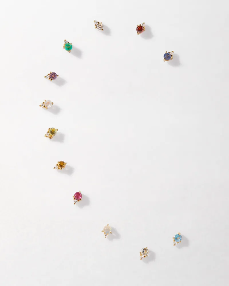 Edge of Ember Hoops | Style | Medium Classic Hoop Earrings - Yellow Gold