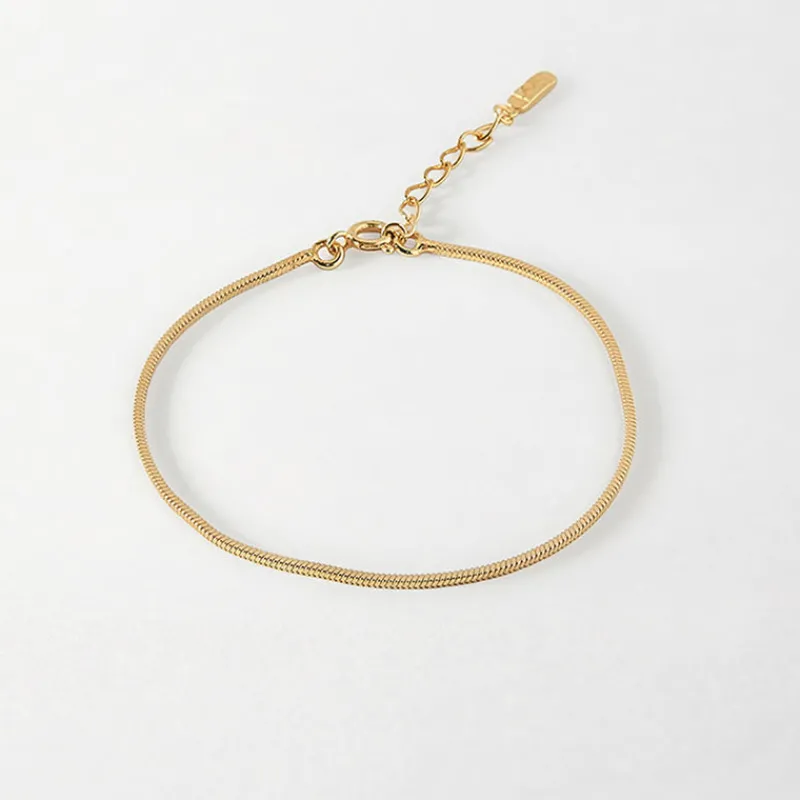 Edge of Ember Chain | Style | Snake Chain Necklace - Gold